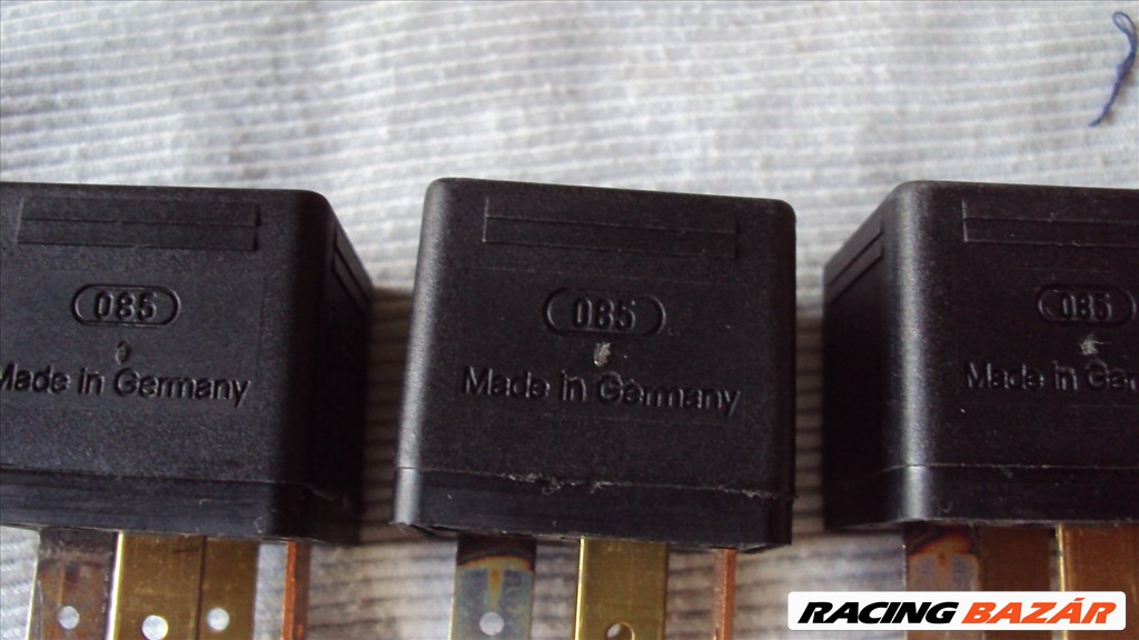 Audi A6-B3 80/90/100/200 gyári bosch relé 431951253h 5. kép