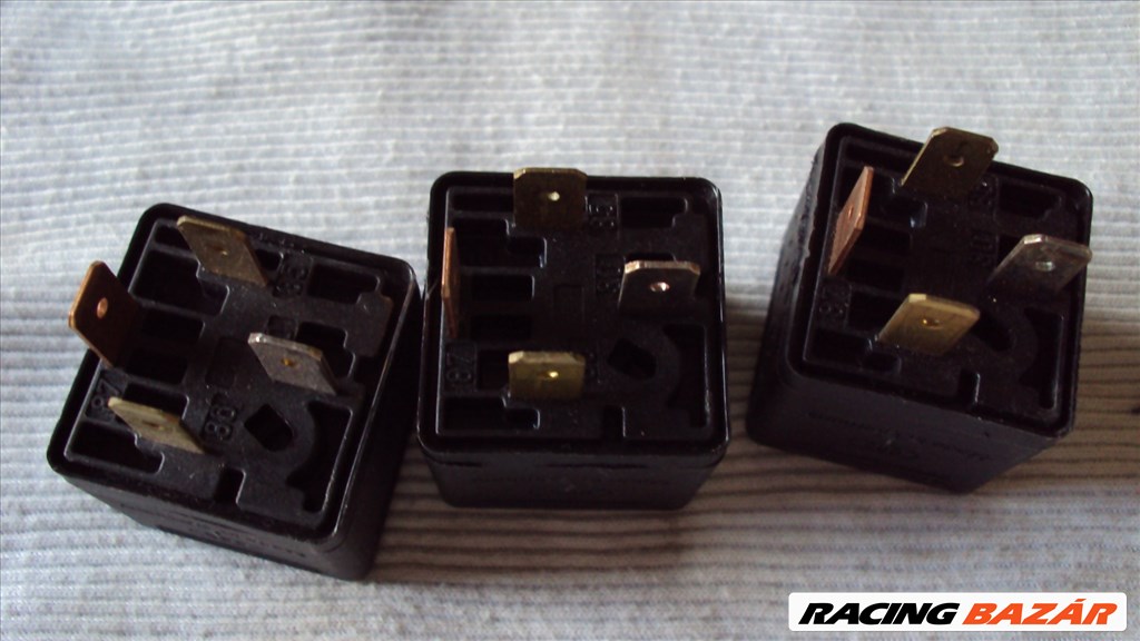 Audi A6-B3 80/90/100/200 gyári bosch relé 431951253h 7. kép