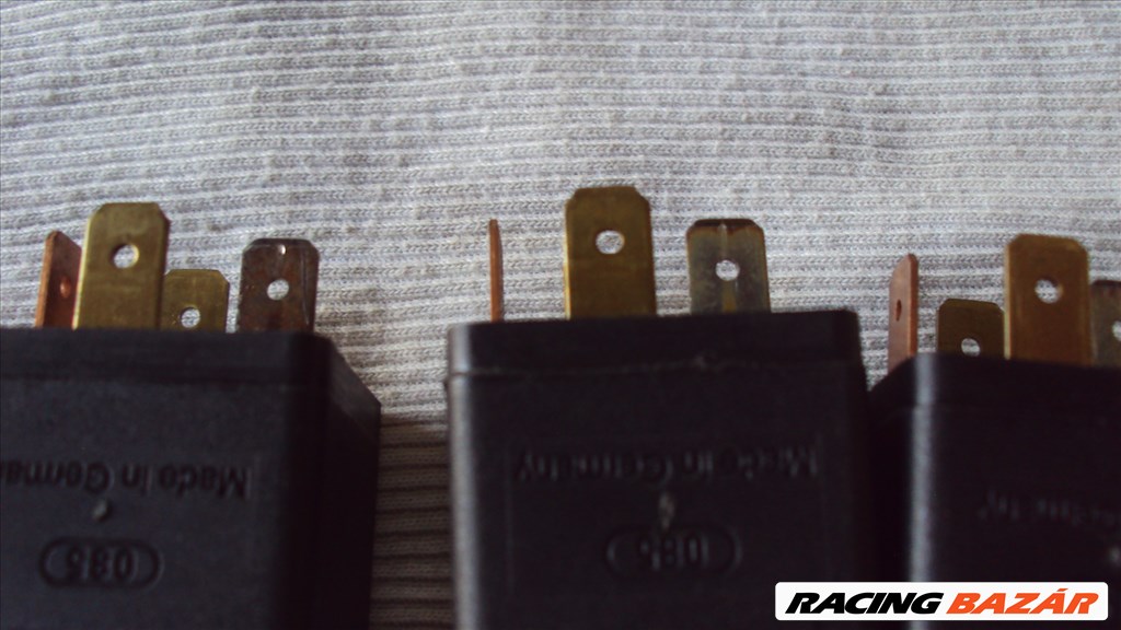 Audi A6-B3 80/90/100/200 gyári bosch relé 431951253h 8. kép