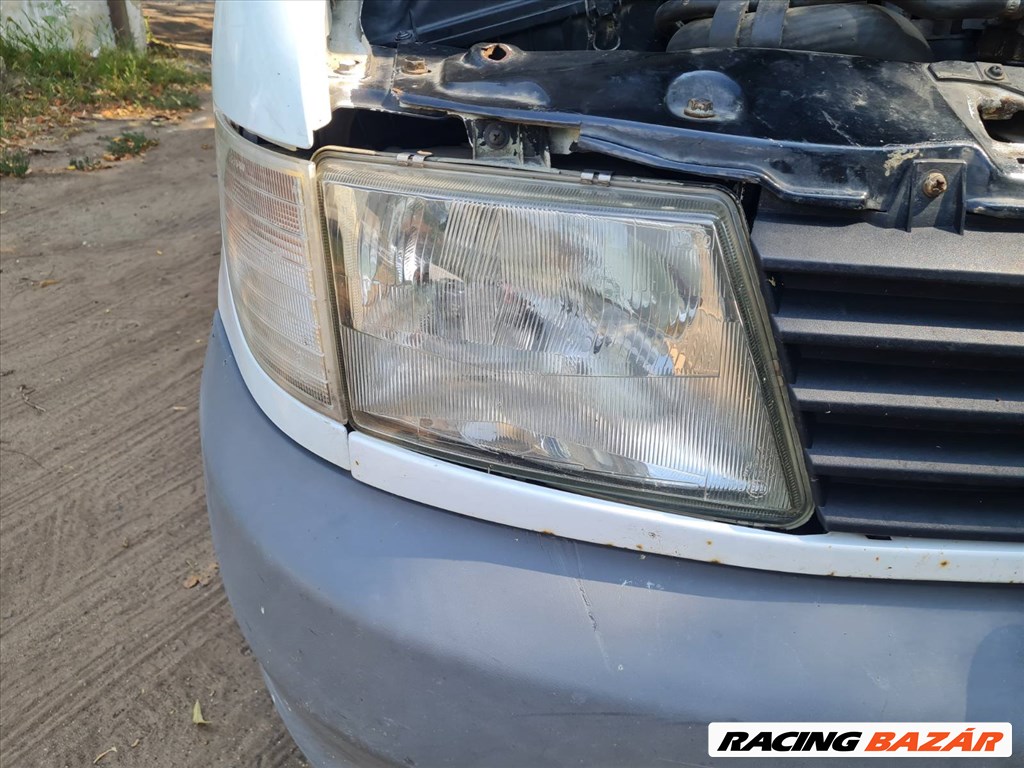 Mercedes Vito 638 jobb első fényszóró , bal első fényszóró 1. kép
