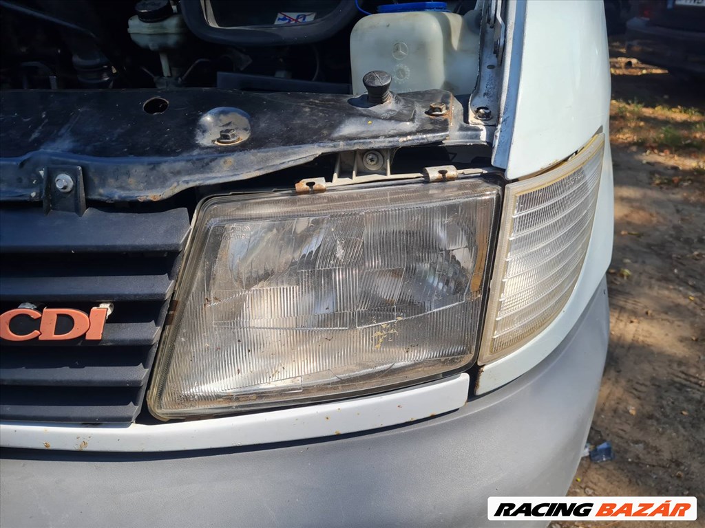 Mercedes Vito 638 jobb első fényszóró , bal első fényszóró 2. kép