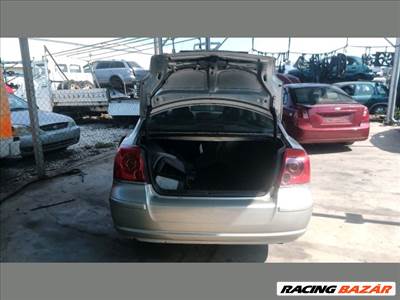 Toyota Avensis (T250) Csomagtérajtó "137744"