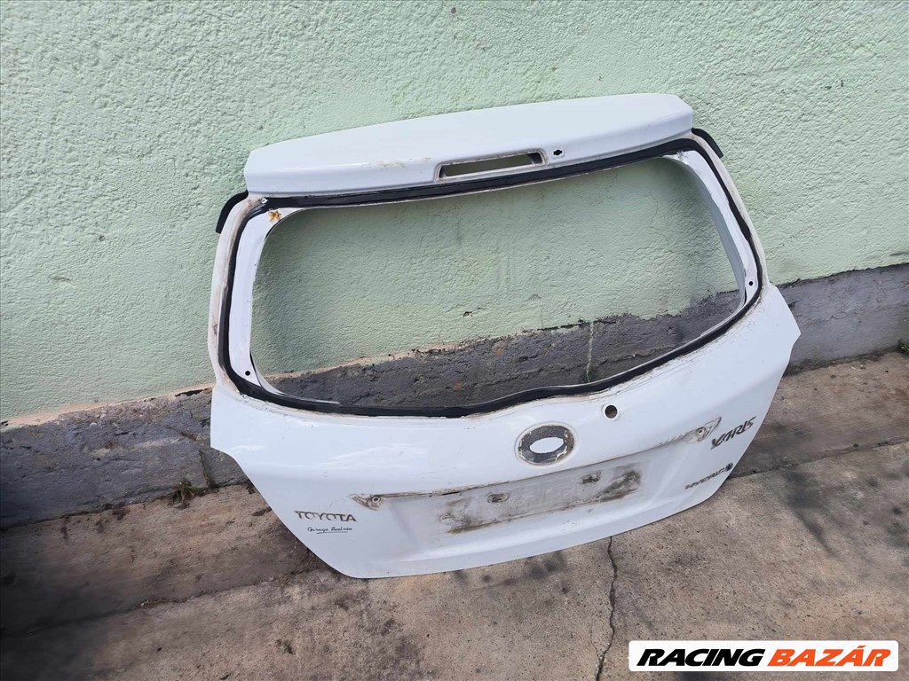Toyota Yaris (XP130/XP150) Csomagtérajtó (üres lemez) 2. kép