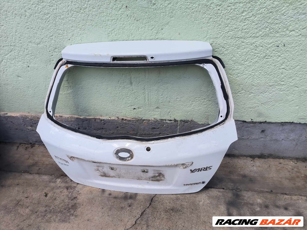Toyota Yaris (XP130/XP150) Csomagtérajtó (üres lemez) 5. kép