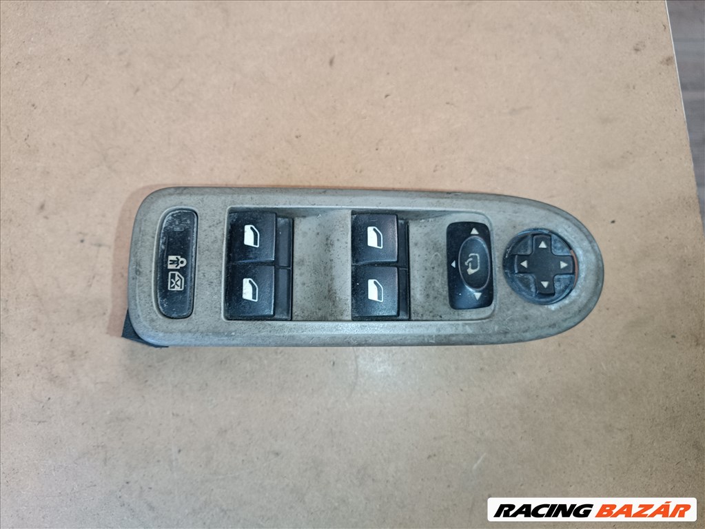 Citroën C5 III Ablakemelő kapcsoló (négyes) 96599975ZW 1. kép