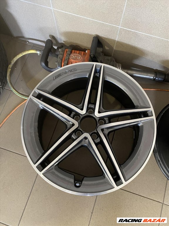 R19 Original Mercedes 8.5J ET46 - A177 401 2300 A1774012300 3db felni 1. kép