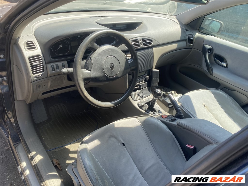 Renault Laguna II 1.9D bontott alkatrészei 3. kép