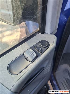 Mercedes Vito 639 vezető oldal ablakemelő kapcsoló