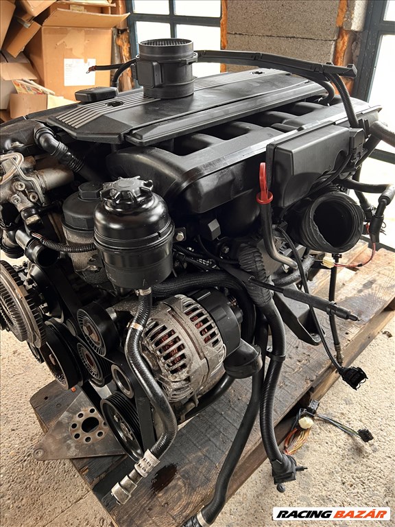 BMW M54B30 motor 11007506963 5. kép