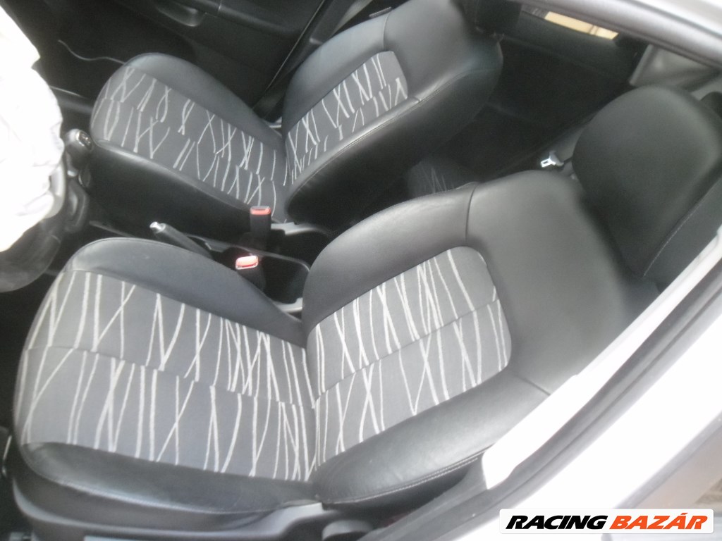 Kia Venga félbőr ülés szett ülésszett  2. kép