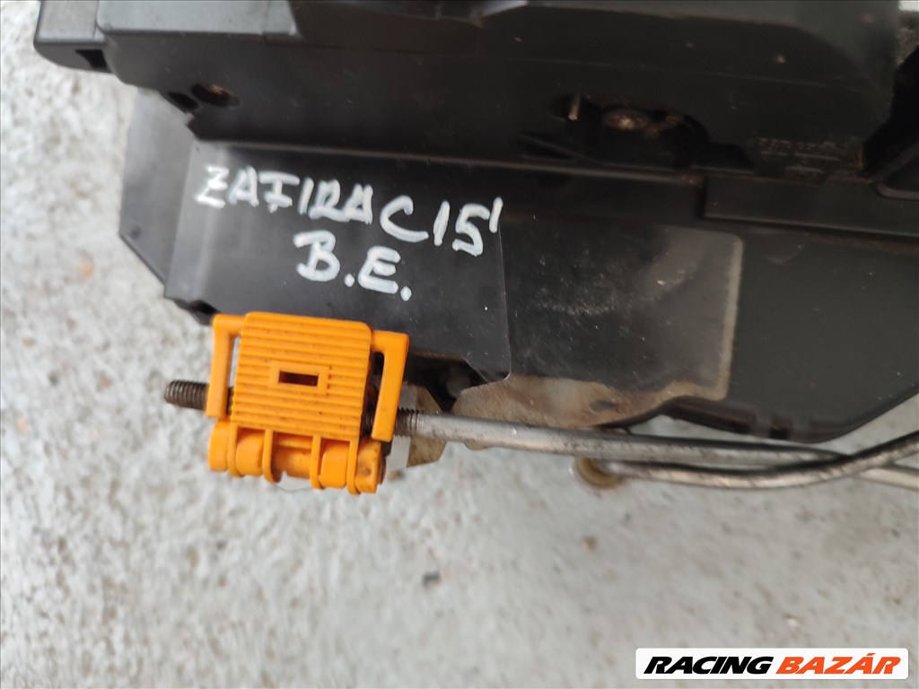 Opel Zafira C bal első ajtózár  13579523 2. kép