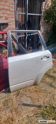 Subaru Legacy bontott bal hátsó ajtó eladó. 