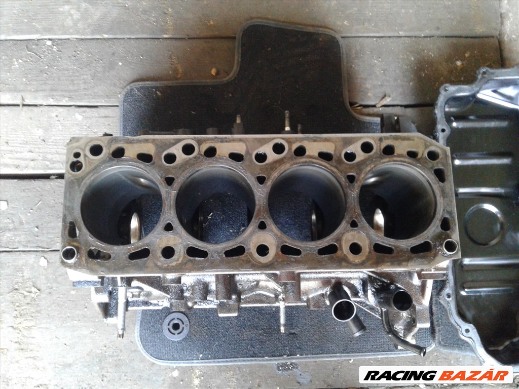 Ford Focus Mk2, Ford C-Max Mk1, Ford Mondeo Mk4 motorblokk  1. kép