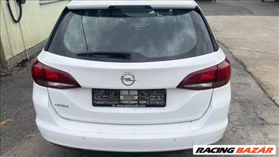 Opel Astra K Kombi Csomagtérajtó  Argon ezüst Z176