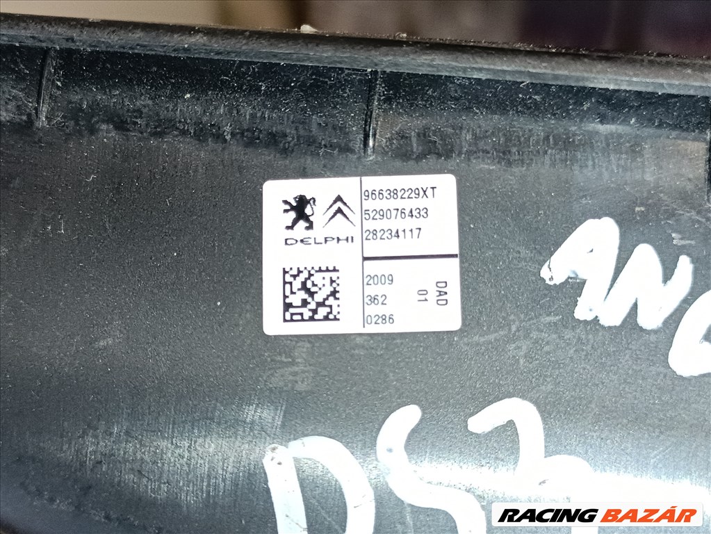 Citroën DS3 Ablakemelő kapcsoló (kettes) 96638229xt 3. kép