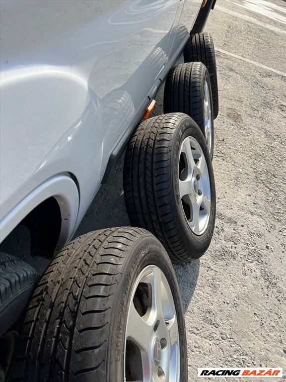 Honda HR-V alufelni garnitúra kerékcsavarokkal nyári gumikkal 195/65 R15 3. kép