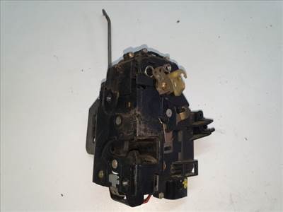 AUDI A4 (8E2, B6) Bal első Ajtózár