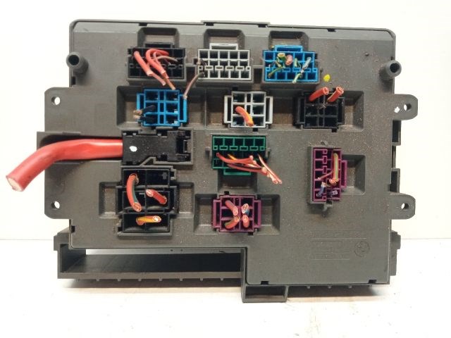 BMW 3 E91 Biztosítéktábla Utastér 2. kép