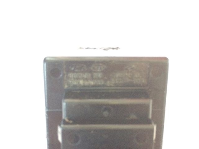 KIA CEED Jobb hátsó Ablakemelő Kapcsoló 3. kép