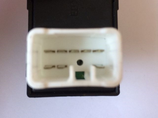 KIA CEED Jobb hátsó Ablakemelő Kapcsoló 4. kép