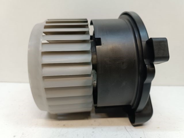 MITSUBISHI COLT VI (Z3_A, Z2_A) Fűtőmotor (Klímás) 2. kép