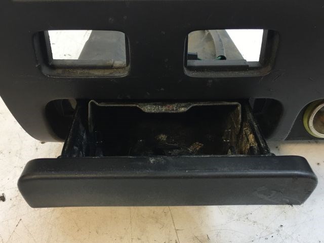 DAIHATSU SIRION Középkonzol Keret 3. kép