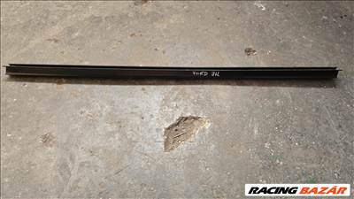 Ford Focus Mk1 jobb hátsó vízlehúzó díszléc