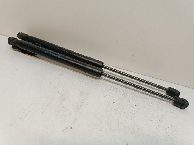 KIA CEED Ferdehátú (ED) Gázrugós Kitámasztó Teleszkóp Pár Csomagtérajtó 2. kép