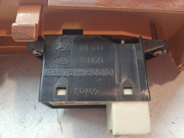 KIA MAGENTIS Jobb hátsó Ablakemelő Kapcsoló 3. kép