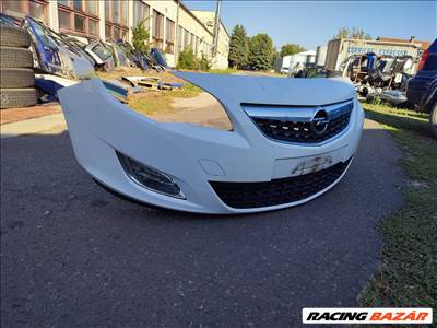 Opel Astra J első lökhárító 