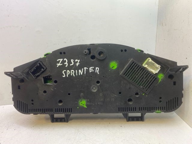 MERCEDES-BENZ SPRINTER 3-t Dobozos (903) Kilométeróra 2. kép