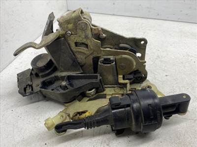 MERCEDES-BENZ C-CLASS (W202) Bal első Ajtózár