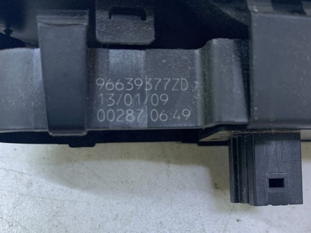 CITROËN C4 Grand Picasso I (UA_) Jobb első Ablakemelő Kapcsoló 3. kép