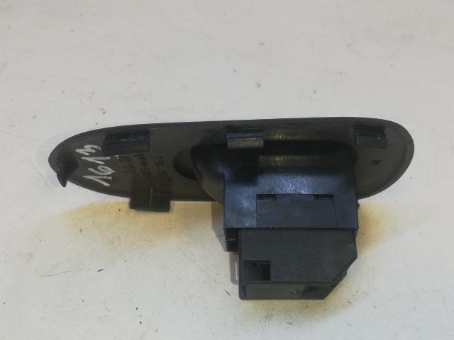 SEAT TOLEDO Jobb első Ablakemelő Kapcsoló 2. kép