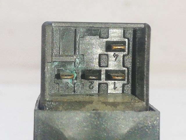 SEAT TOLEDO Jobb első Ablakemelő Kapcsoló 4. kép