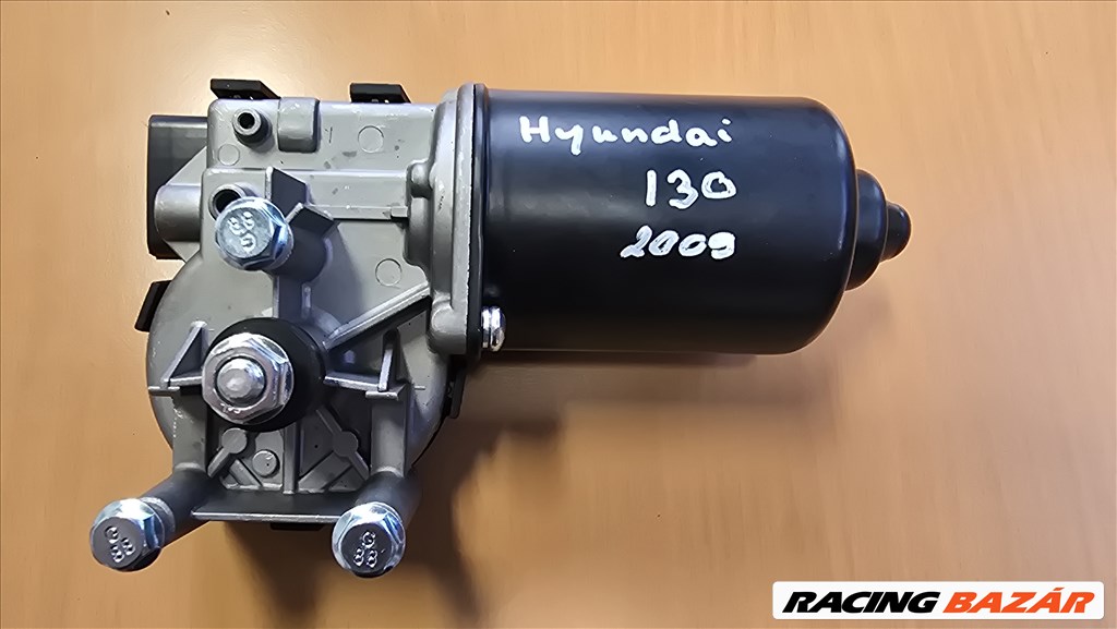 Hyundai i30 (FD), Kia Cee'd (ED) első ablaktörlő motor 981101h000 1. kép