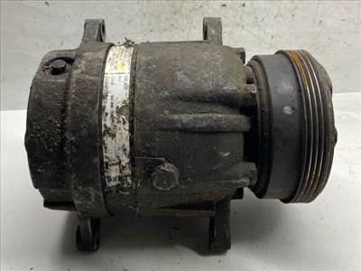RENAULT MEGANE I (BA0/1_) Klímakompresszor