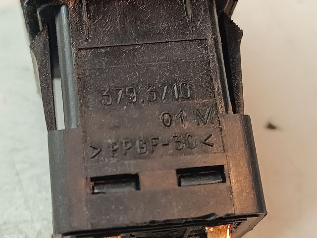 LADA KALINA lépcsőshátú (1118) Vészvillogó Kapcsoló 3. kép