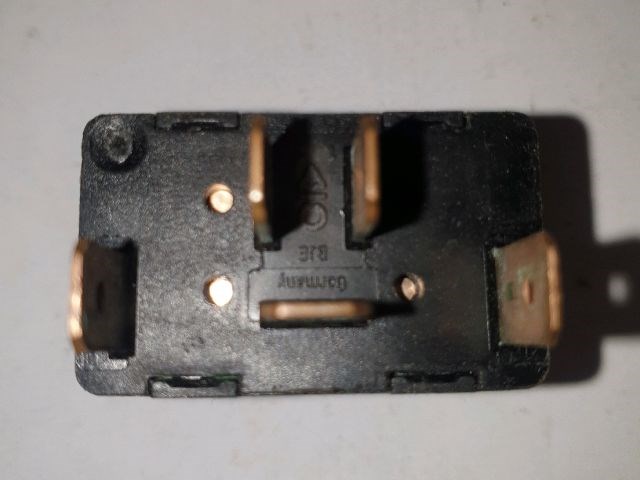 AUDI A8 (4D2, 4D8) Ablakemelő Kapcsoló (Pozíciófüggetlen) 3. kép