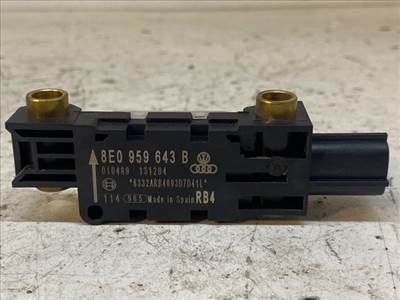 AUDI A4 B7 Bal hátsó Oldal Ütközés Érzékelő