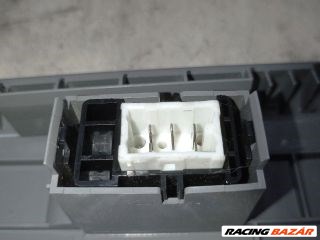 Mitsubishi Space Runner I Jobb Első Ablakemelő Kapcsoló *123250* 2. kép