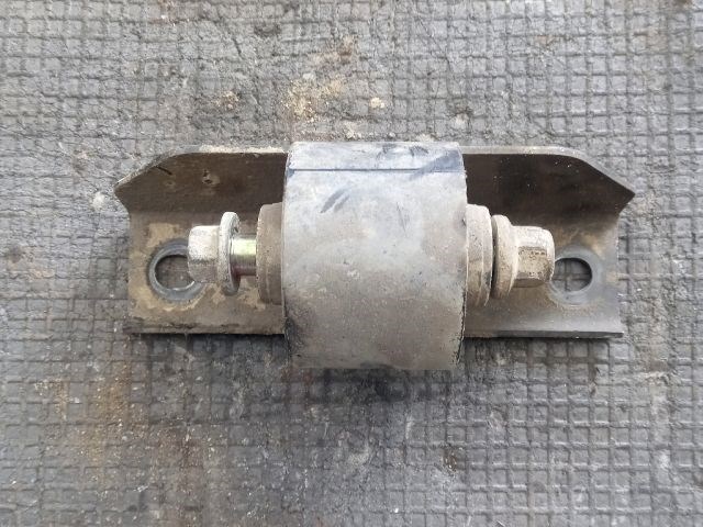 NISSAN TERRANO II (R20) Differenciálmű Tartó Bak 2. kép