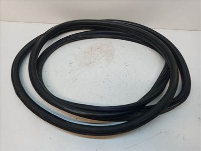 BMW 3 E91 Csomagtérajtó Gumikéder