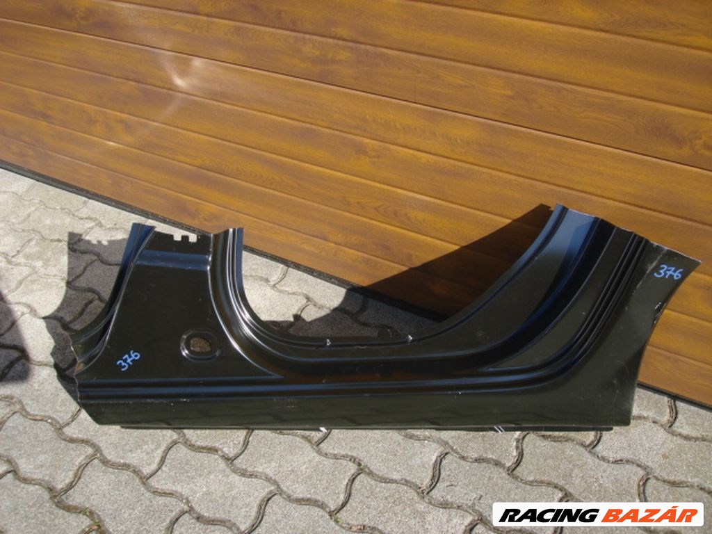 Renault Twingo III Jobb Küszöb 764617658R 2014-től-2019-ig 2. kép