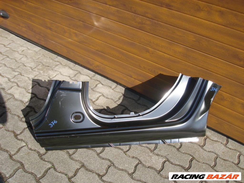 Renault Twingo III Jobb Küszöb 764617658R 2014-től-2019-ig 3. kép