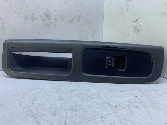 VOLVO V50 (MW) Jobb első Ablakemelő Kapcsoló 1. kép