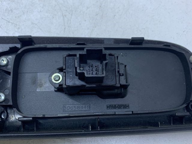 VOLVO V50 (MW) Jobb első Ablakemelő Kapcsoló 4. kép