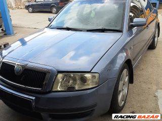 SKODA SUPERB I (3U4) Központizár Motor Tankajtó