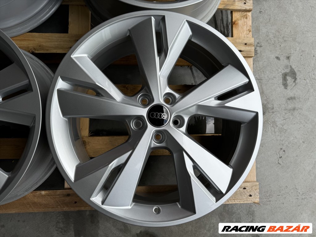 R20 5x112 Original Audi   Silver 8J ET45 -  OE   89A601025E  2. kép