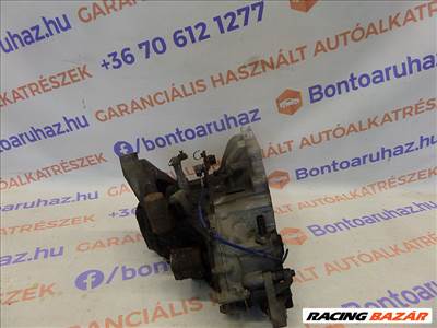 Mazda 3 Eladó gyári,  1,6  benzines 5 sebességes váltó, sebeségváltó 